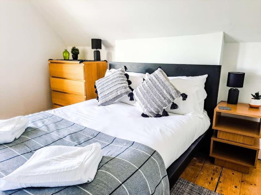 3 Bed Flat Near To Cardiff And Cardiff Bay Apartment Bagian luar foto