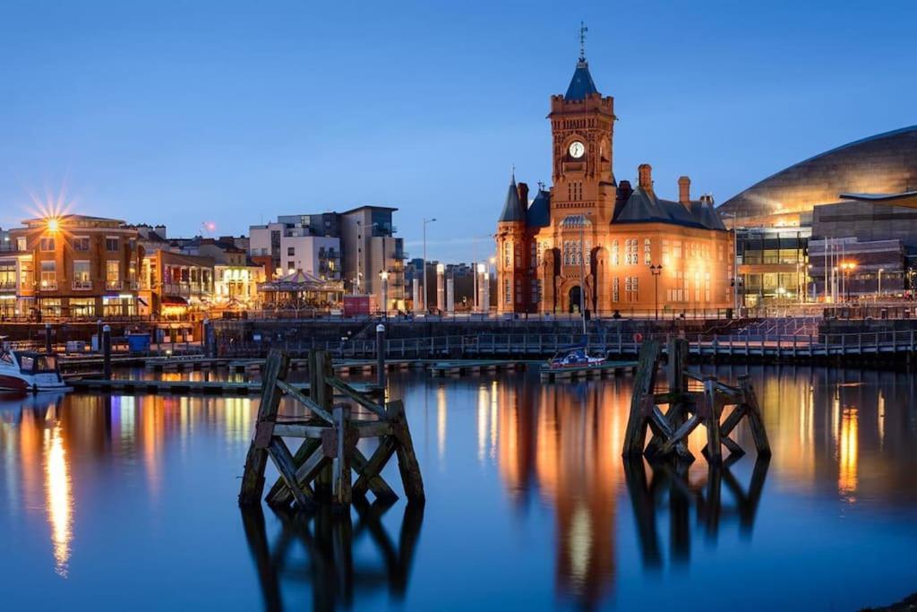 3 Bed Flat Near To Cardiff And Cardiff Bay Apartment Bagian luar foto